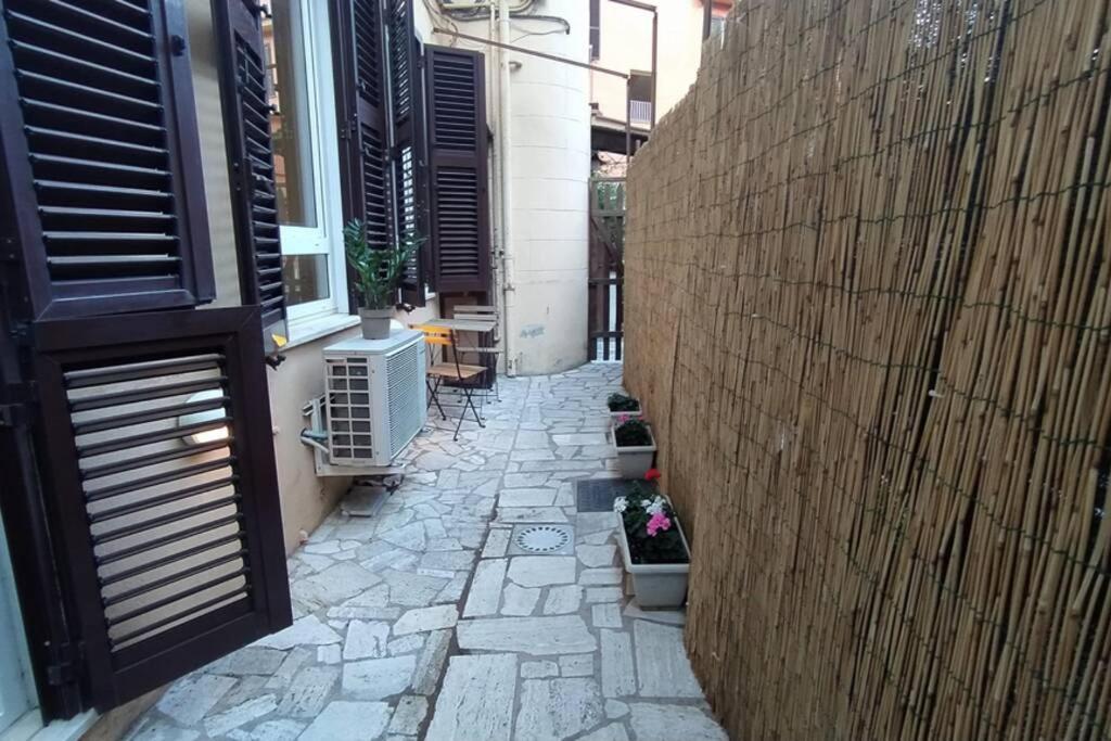 Elegante Open Space Con Vasca Idromassaggio A Trastevere Екстер'єр фото